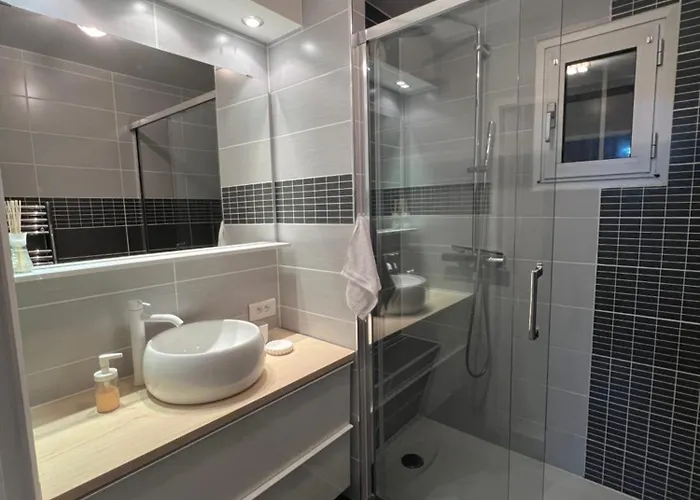 Apartament Cosy Avec Jardin *